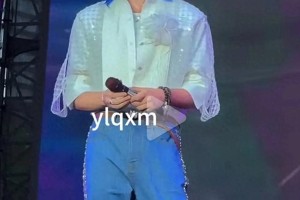 丁禹兮贵阳音乐节狼尾蓝发惊艳亮相，与张远合唱震撼全场