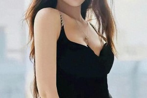 虞书欣北极巨兔造型惊艳，火辣身材引热议