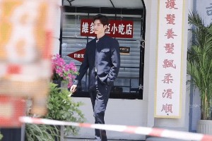 龚俊红发摇扇梦回温客行，盘点内娱顶流摇扇名场面