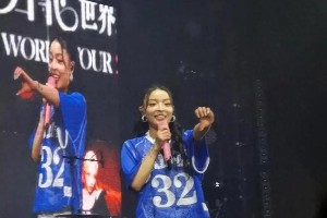 VaVa《乘风2025》二公舞台震撼全场，Rap舞蹈完美融合