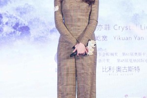 刘亦菲国籍风波：金鹰奖取消提名引热议