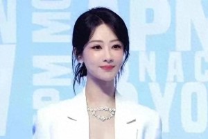 杨紫高定蓝裙惊艳亮相，时尚逆袭引热议