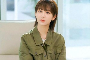 杨紫新剧《女心理师》杀青，身材颜值重回巅峰